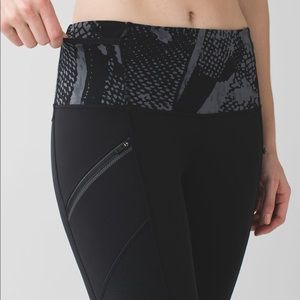 Lululemon Toasty Tech Tight II